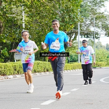 Runner Photo 8404489