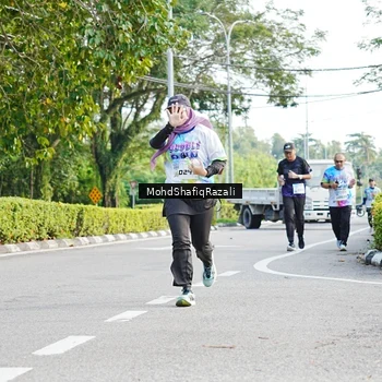Runner Photo 8404692