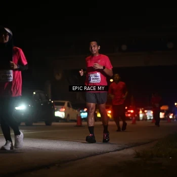 Runner Photo 8404695