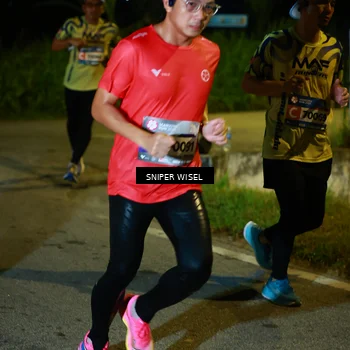 Runner Photo 8404700