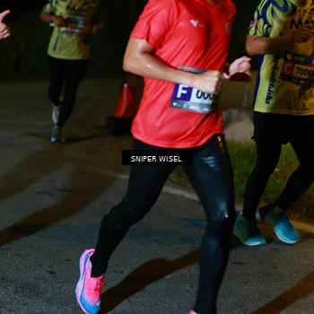Runner Photo 8404704