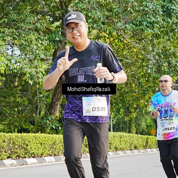 Runner Photo 8404726