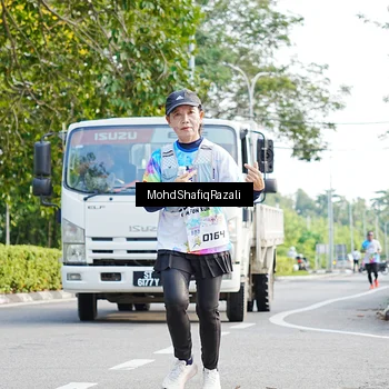 Runner Photo 8404754