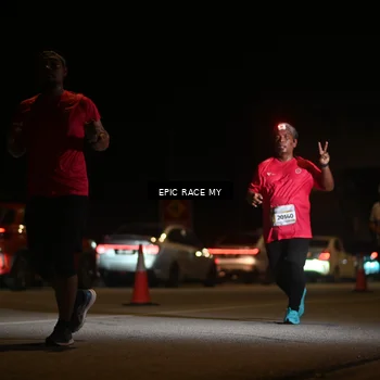 Runner Photo 8404800