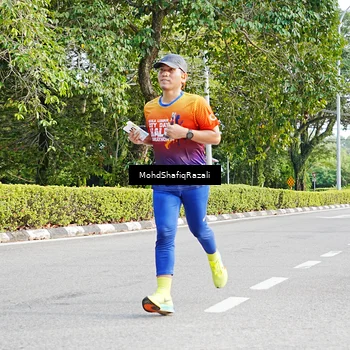 Runner Photo 8404886