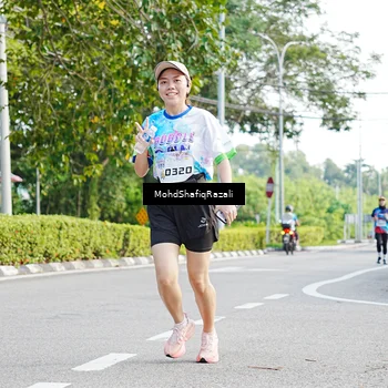 Runner Photo 8404951
