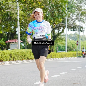 Runner Photo 8404987