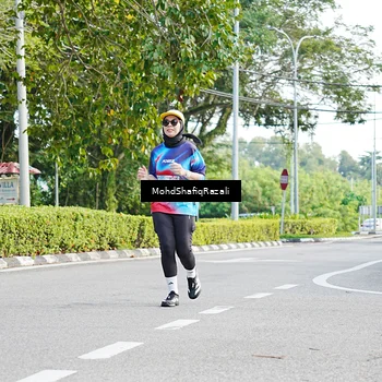 Runner Photo 8404994
