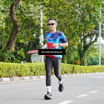 Runner Photo 8405027