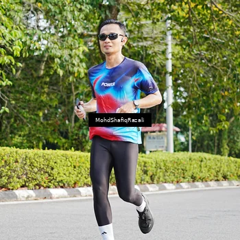 Runner Photo 8405040