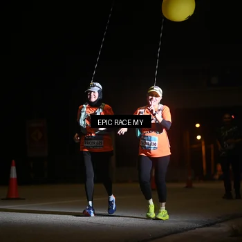 Runner Photo 8405101