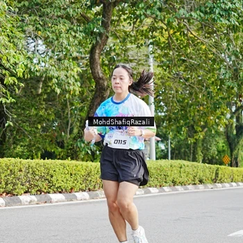 Runner Photo 8405202