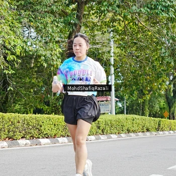 Runner Photo 8405210