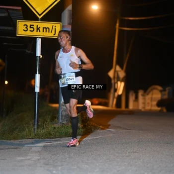 Runner Photo 8405249