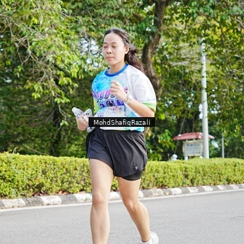 Runner Photo 8405255