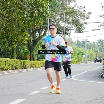 Runner Photo 8405256