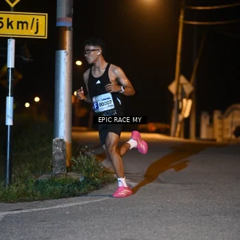 Runner Photo 8405257