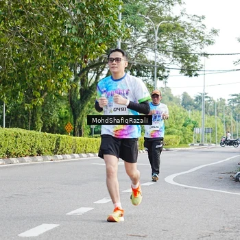 Runner Photo 8405260