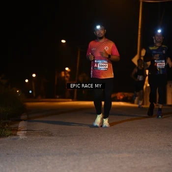 Runner Photo 8405311