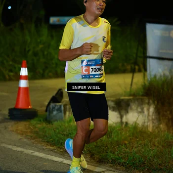 Runner Photo 8405344