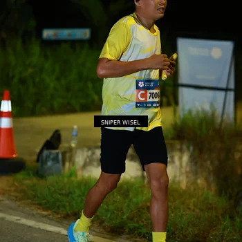 Runner Photo 8405348
