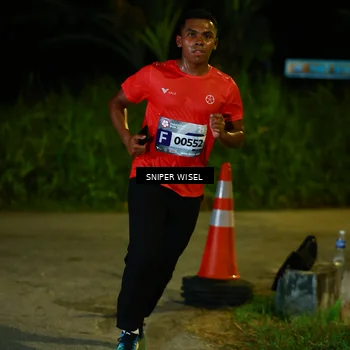 Runner Photo 8405359