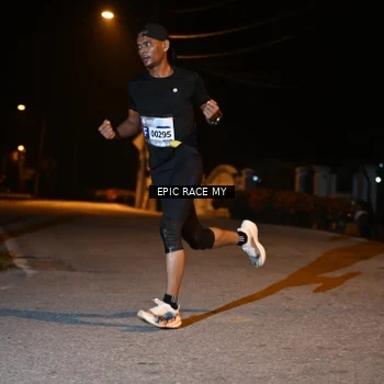 Runner Photo 8405361