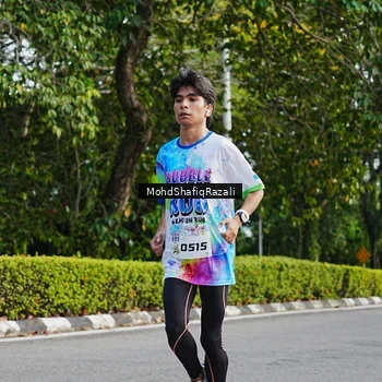 Runner Photo 8405372
