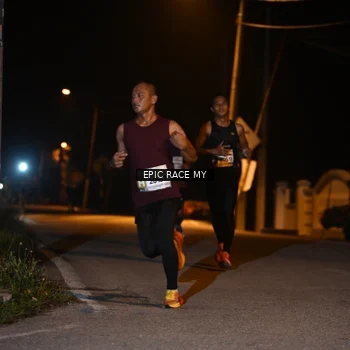 Runner Photo 8405375