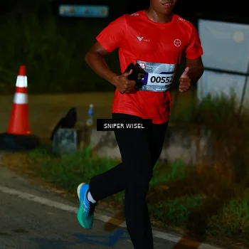 Runner Photo 8405381