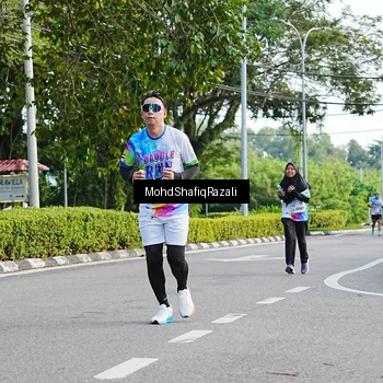 Runner Photo 8405443