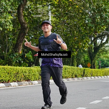 Runner Photo 8405479