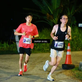 Runner Photo 8405577
