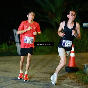 Runner Photo 8405578