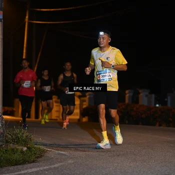 Runner Photo 8405659