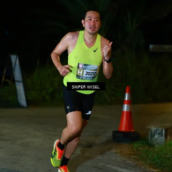 Runner Photo 8405667