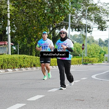 Runner Photo 8405678