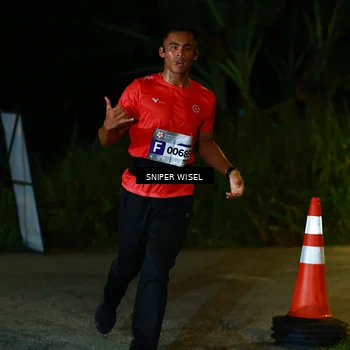 Runner Photo 8405703