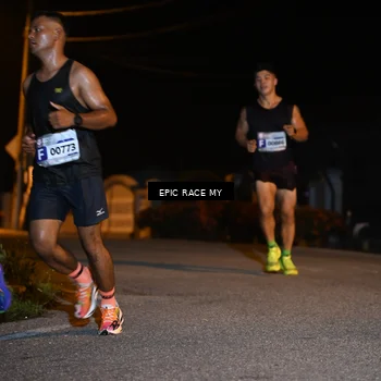 Runner Photo 8405705