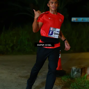 Runner Photo 8405708