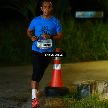 Runner Photo 8405723