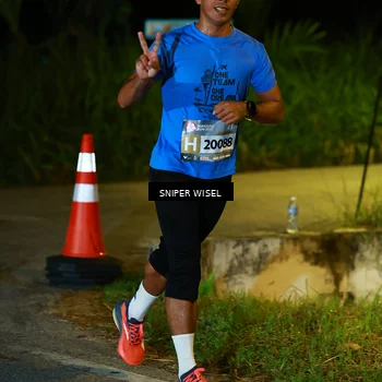 Runner Photo 8405729