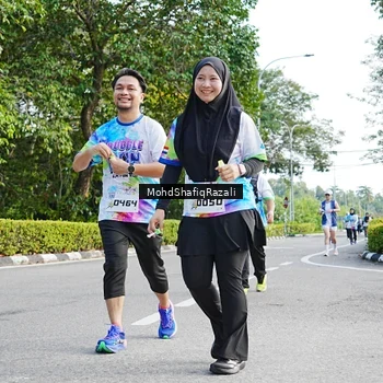Runner Photo 8405800