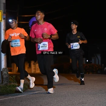 Runner Photo 8405811