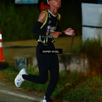 Runner Photo 8405840