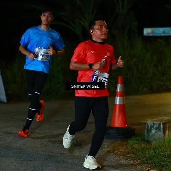 Runner Photo 8405844