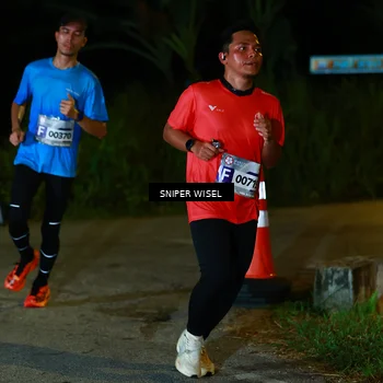 Runner Photo 8405848