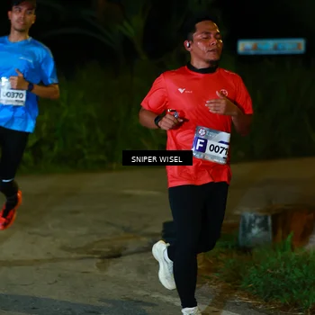 Runner Photo 8405852