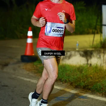 Runner Photo 8405868