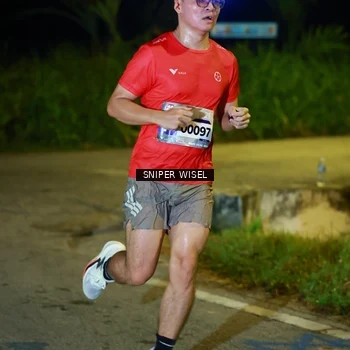 Runner Photo 8405870